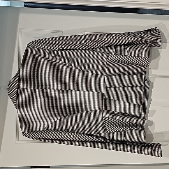 Women's Blazer - Picture 6 of 6